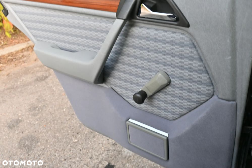 Mercedes-Benz W124 (1984-1993) - 10