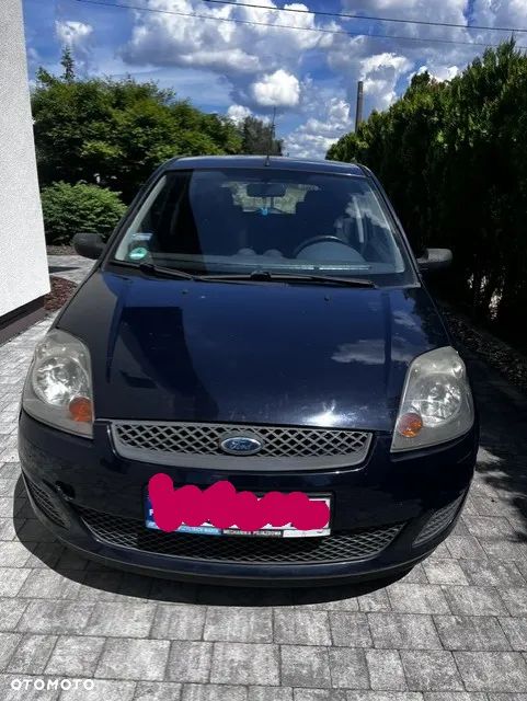 Ford Fiesta 1.3 Ambiente - 1