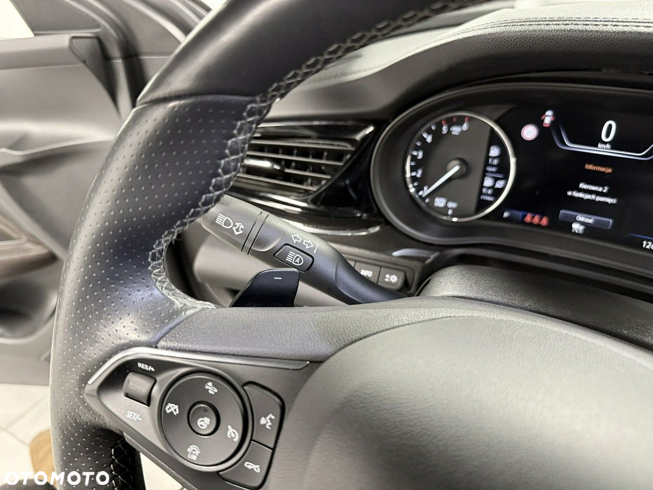 Opel Insignia Grand Sport 2.0 BiTurbo D 4x4 Automatik GSI - 35