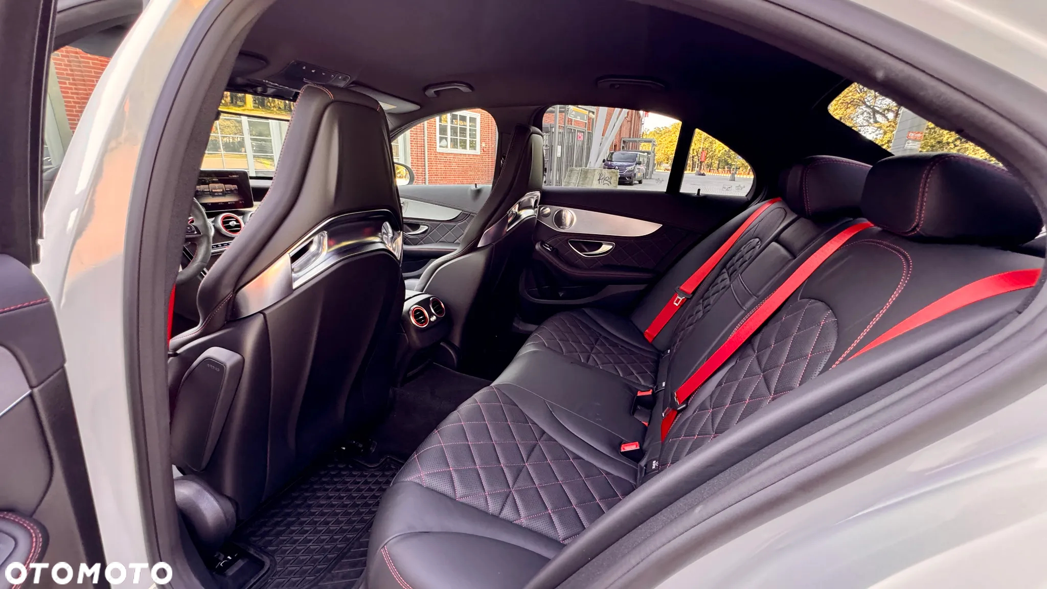 Mercedes-Benz Klasa C AMG 63 S AMG Speedshift 7G-MCT Edition 1 - 11