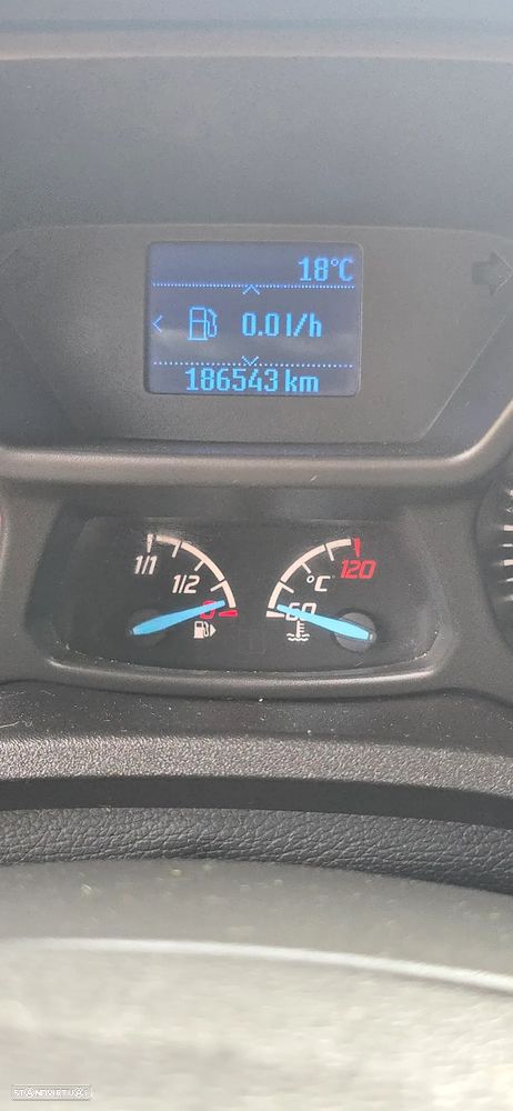 Ford Transit Connect - 8