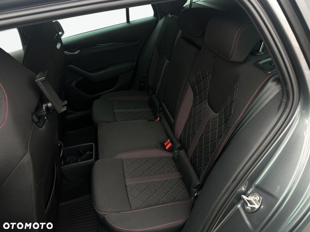 Skoda Octavia 2.0 TSI RS DSG - 37