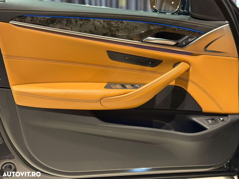 BMW Seria 5 530e xDrive AT PHEV - 34