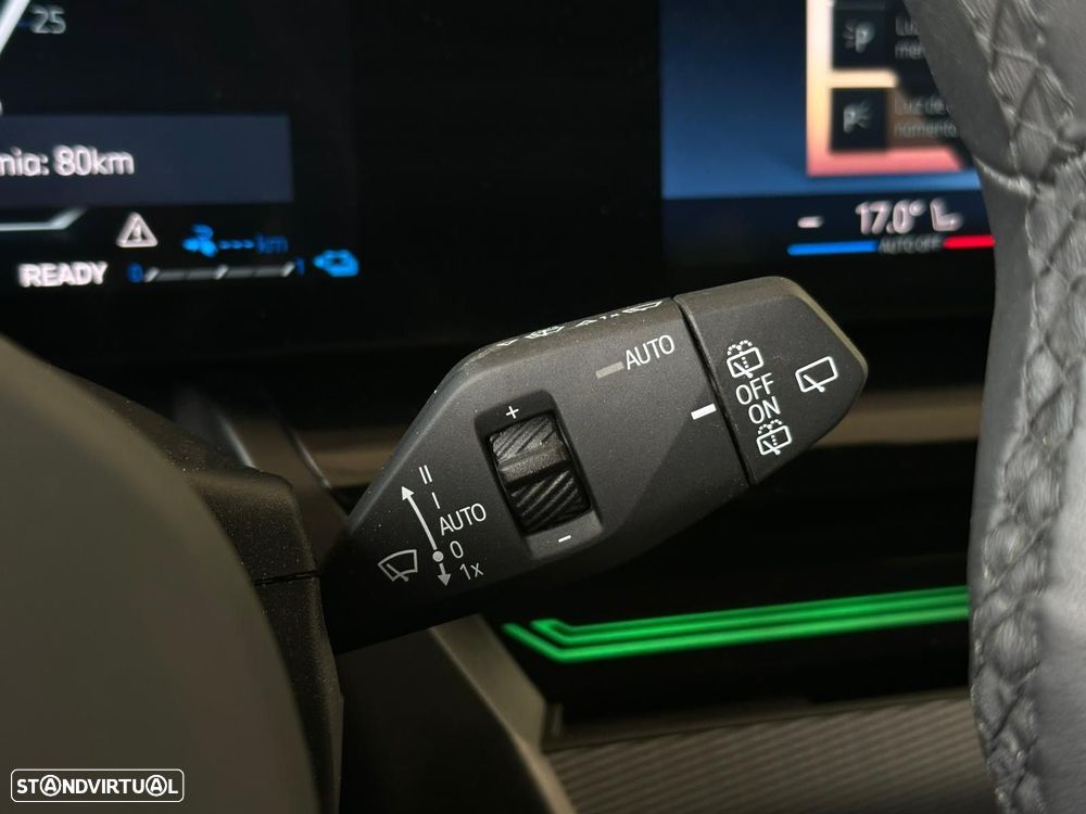 BMW 530 e Pack Desportivo M - 17