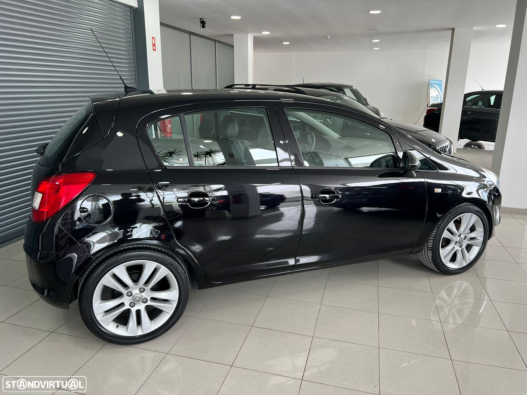 Opel Corsa 1.2 Cosmo Easytronic - 18