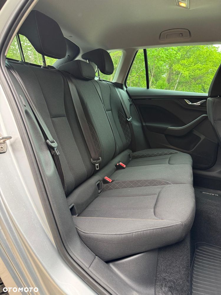 Skoda Kamiq 1.0 TSI Ambition DSG - 11