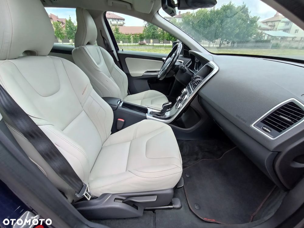 Volvo XC 60 D3 Geartronic Ocean Race - 22