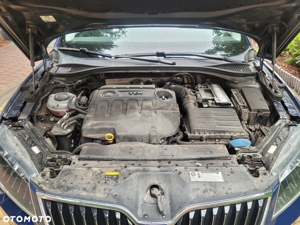Skoda Superb 2.0 TDI Ambition DSG - 15