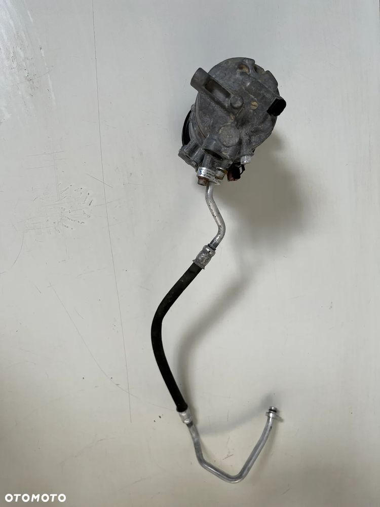 SKODA OCTAVIA IV,VW  SPRĘŻARKA KLIMATYZACJI 5WA816803A - 2