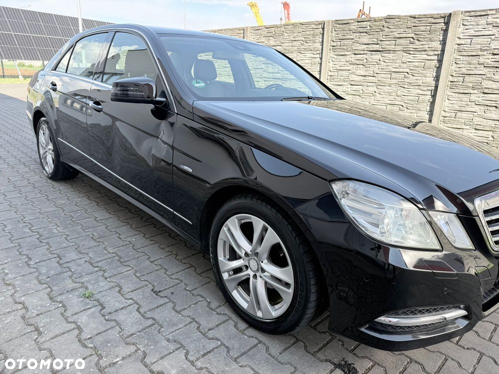 Mercedes-Benz Klasa E 220 CDI BlueEff Avantgarde - 9