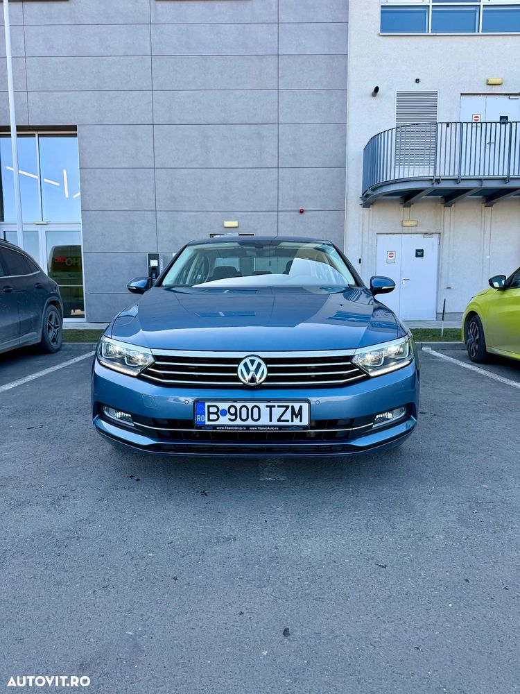 Volkswagen Passat 2.0 TDI DSG Comfortline - 1