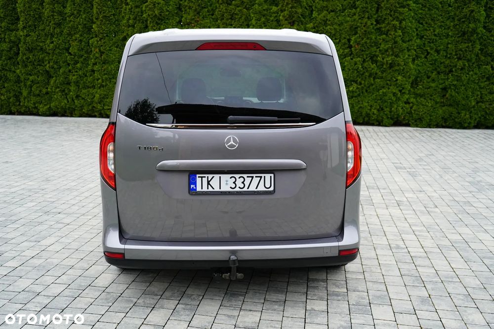 Mercedes-Benz Klasa T 180 d Automatik Edition - 16