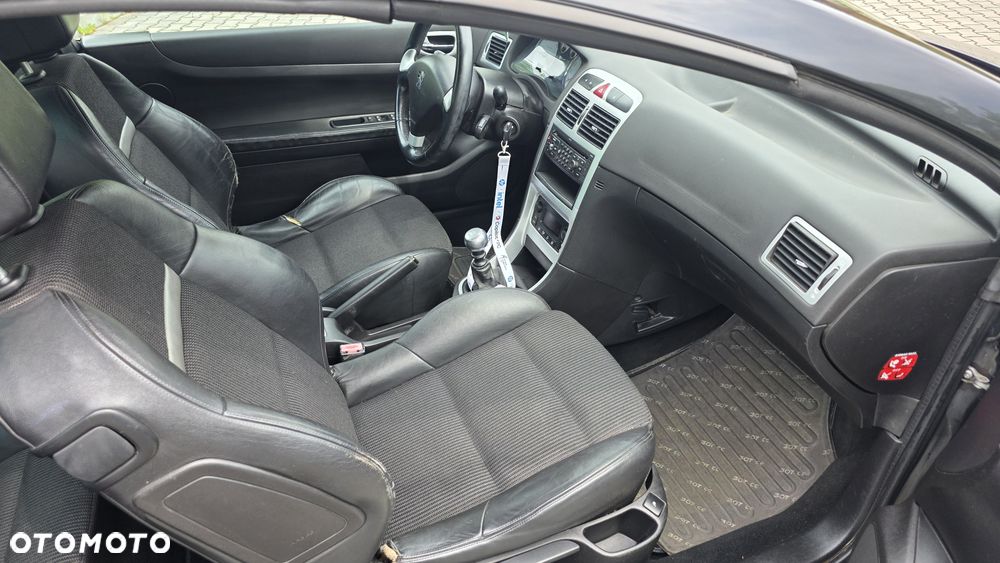 Peugeot 307 HDi 135 Sportline - 22