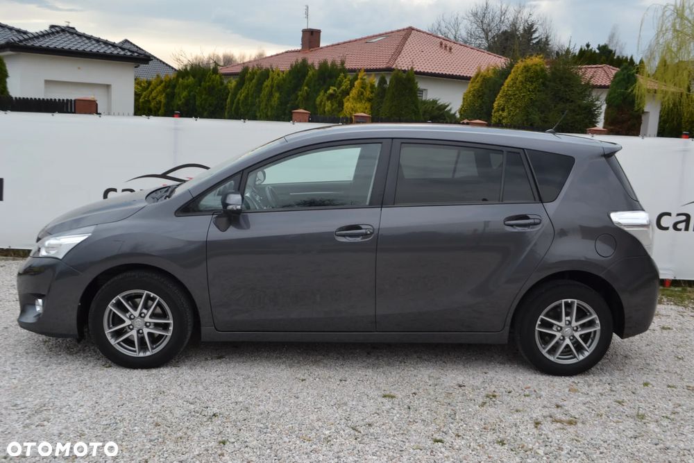 Toyota Verso 1.6 D-4D Prestige - 10