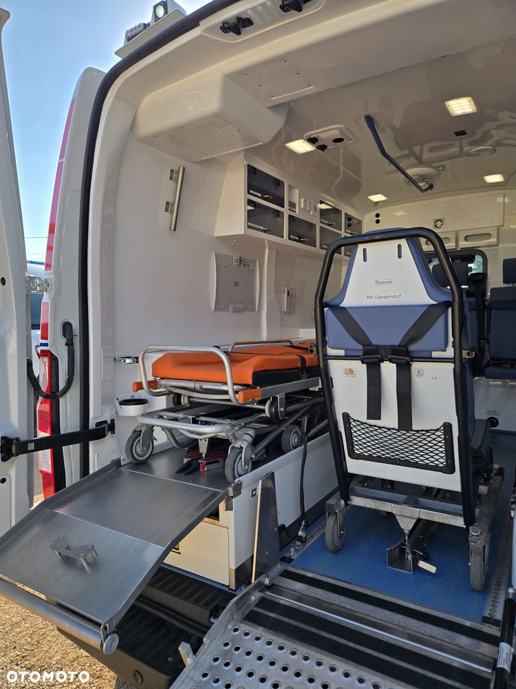 Renault Master Ambulans karetka - 20