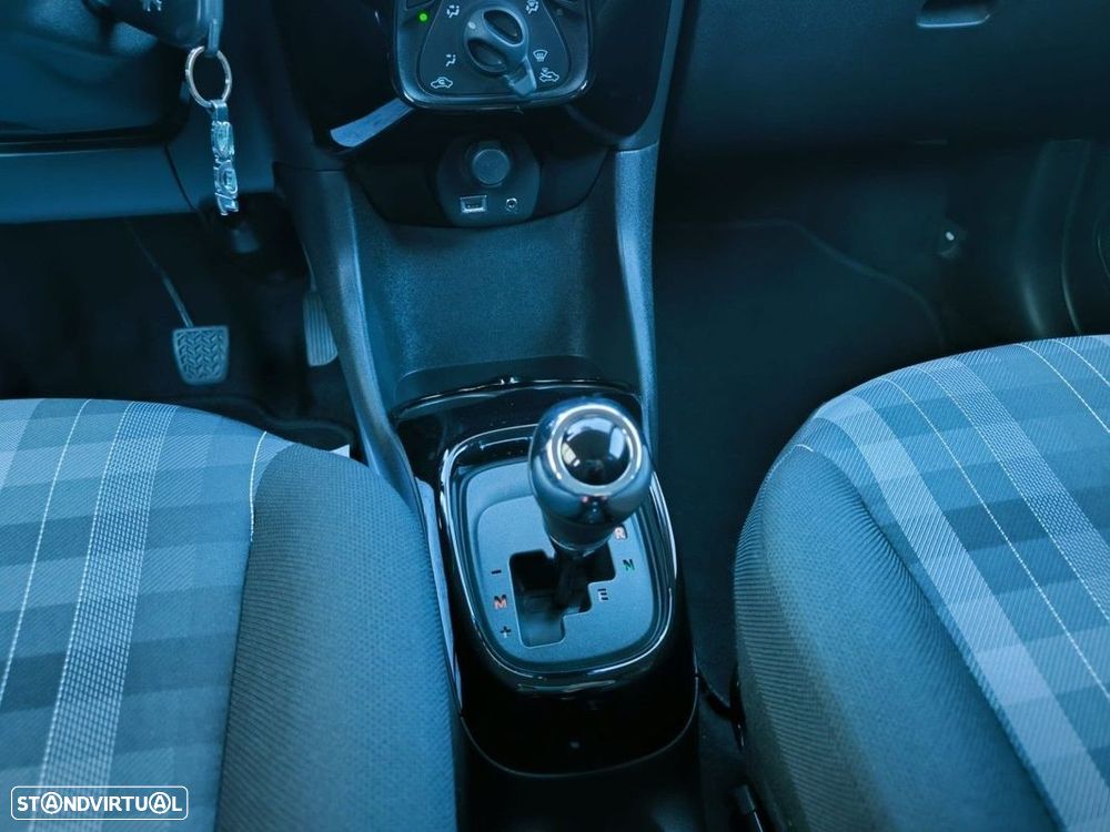 Peugeot 108 1.0 VTi Allure ETG5 - 36