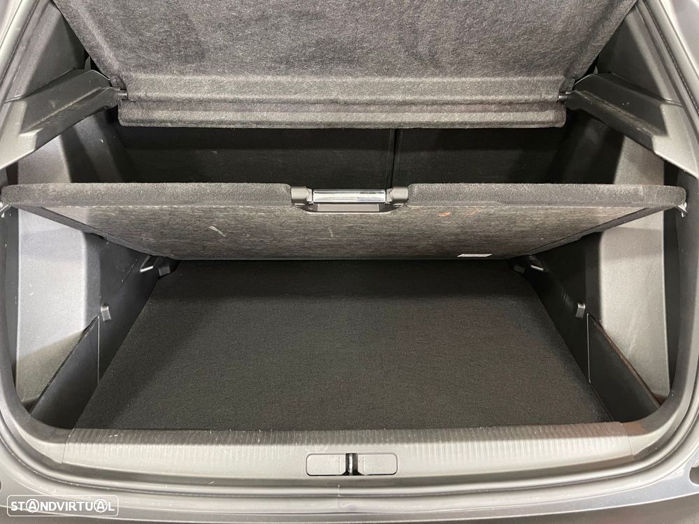 Peugeot 2008 1.2 Hybrid Allure e-DCS6 - 57