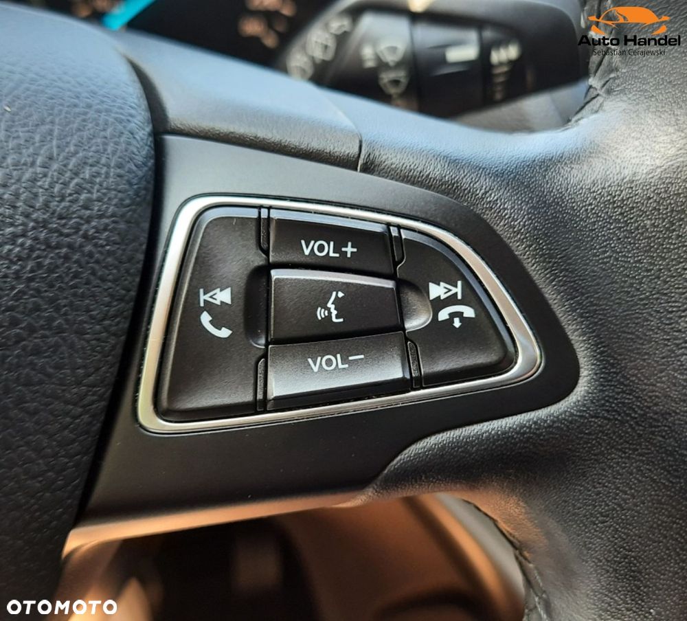 Ford Kuga 1.5 EcoBoost 2x4 Titanium - 22