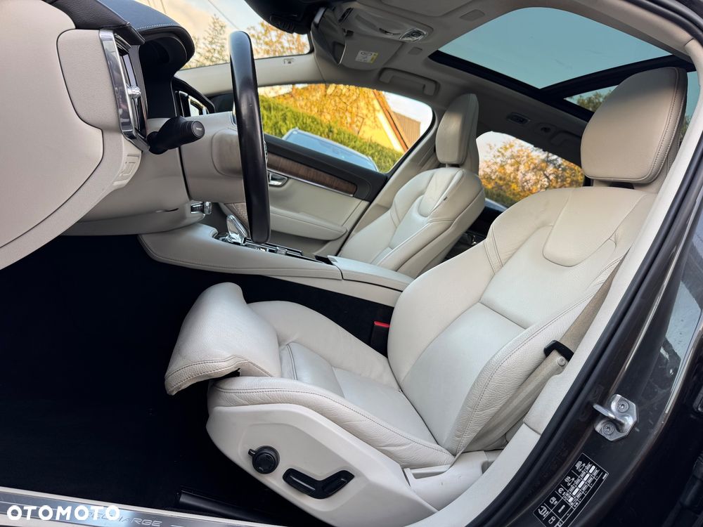 Volvo V90 T8 Twin Engine AWD Geartronic Inscription - 16