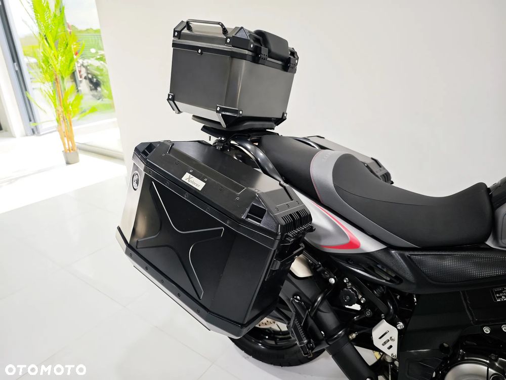 Suzuki V-STROM - 18