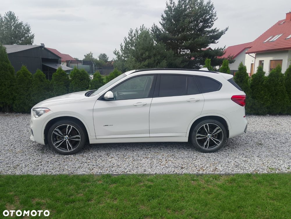 BMW X1 - 1