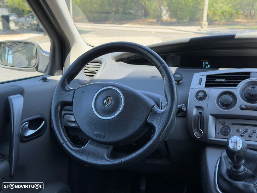 Renault Scénic 1.5 dCi Dynamique - 12