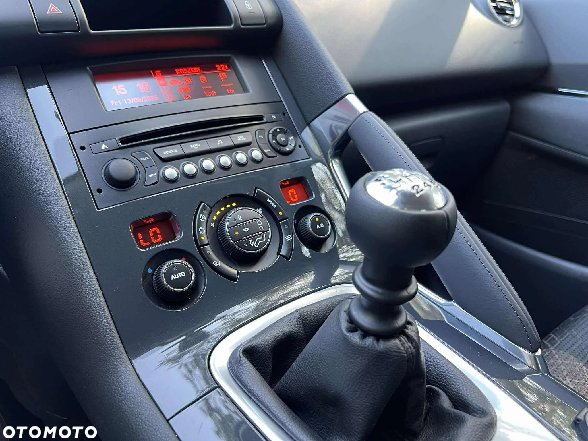 Peugeot 3008 1.6 HDi Style - 25