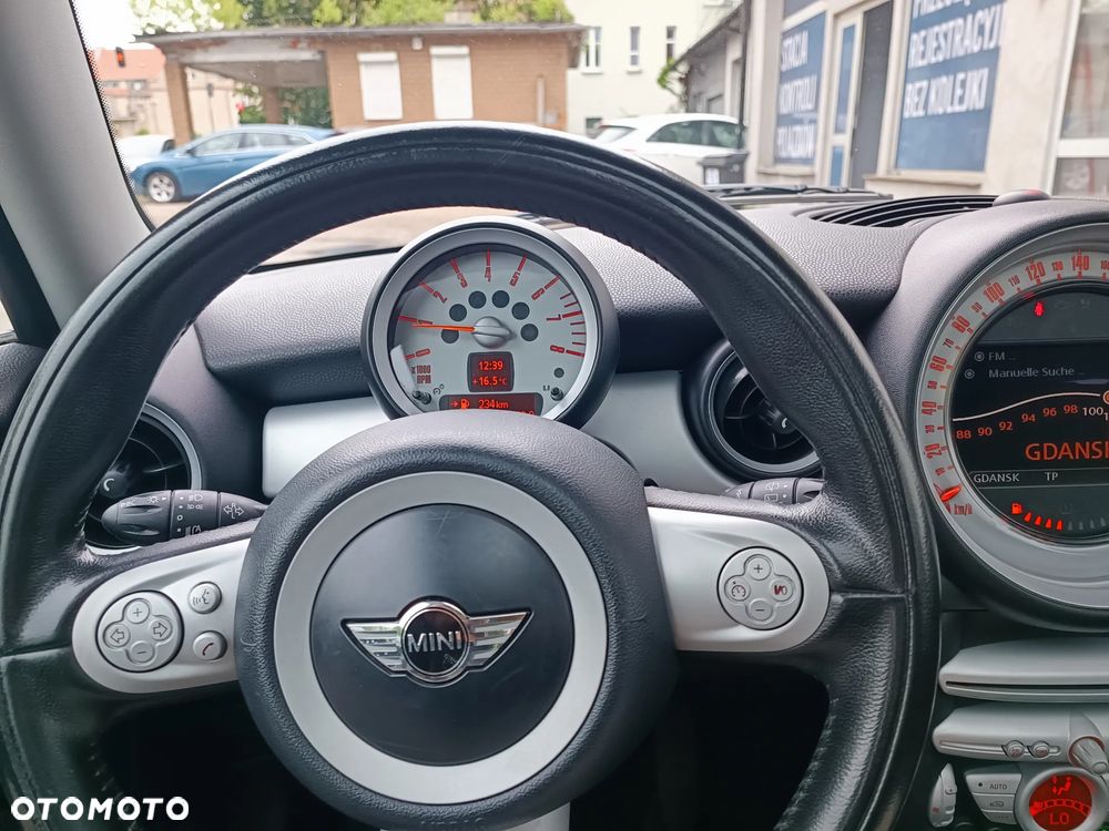 MINI Cooper Standard - 17