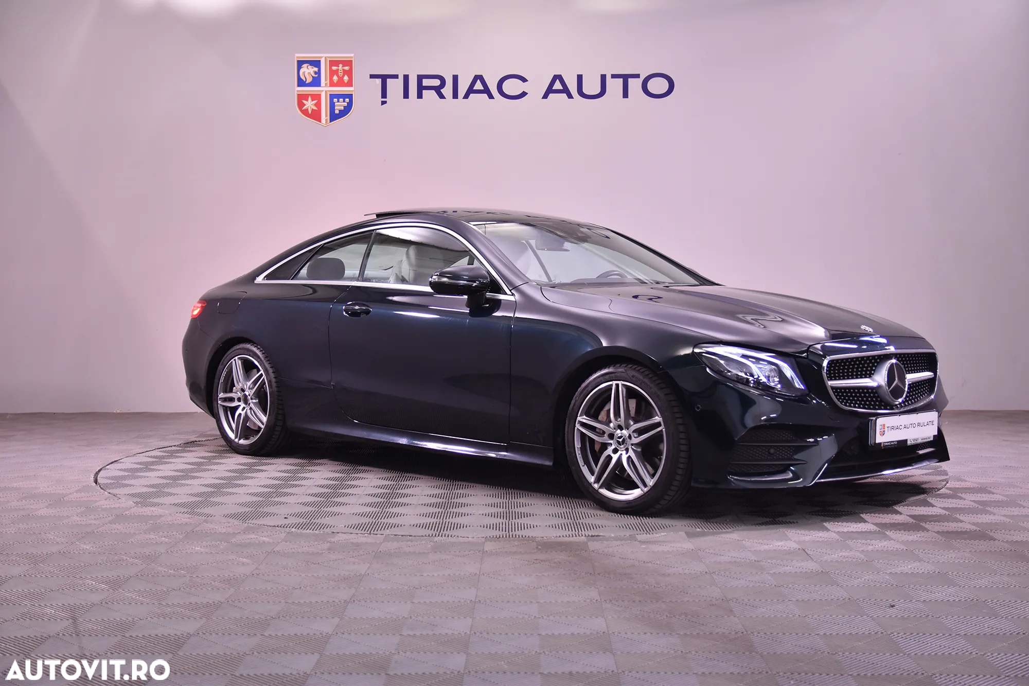 Mercedes-Benz E 400 Coupe 4MATIC Aut. - 7