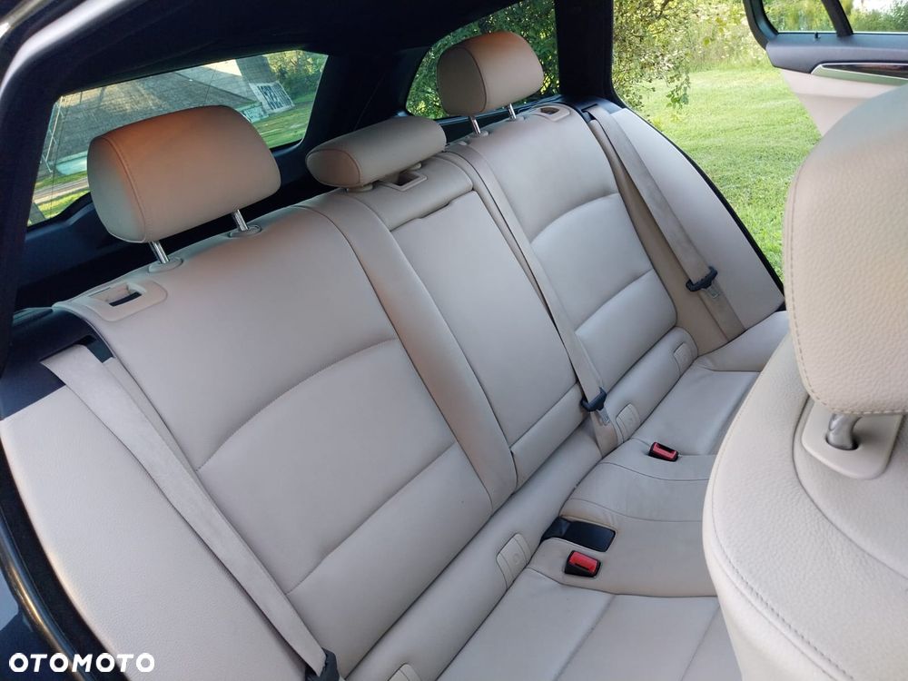 BMW Seria 5 520d Luxury Line - 24