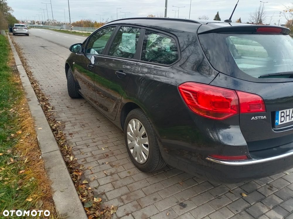Opel Astra 1.4 T Enjoy - 7