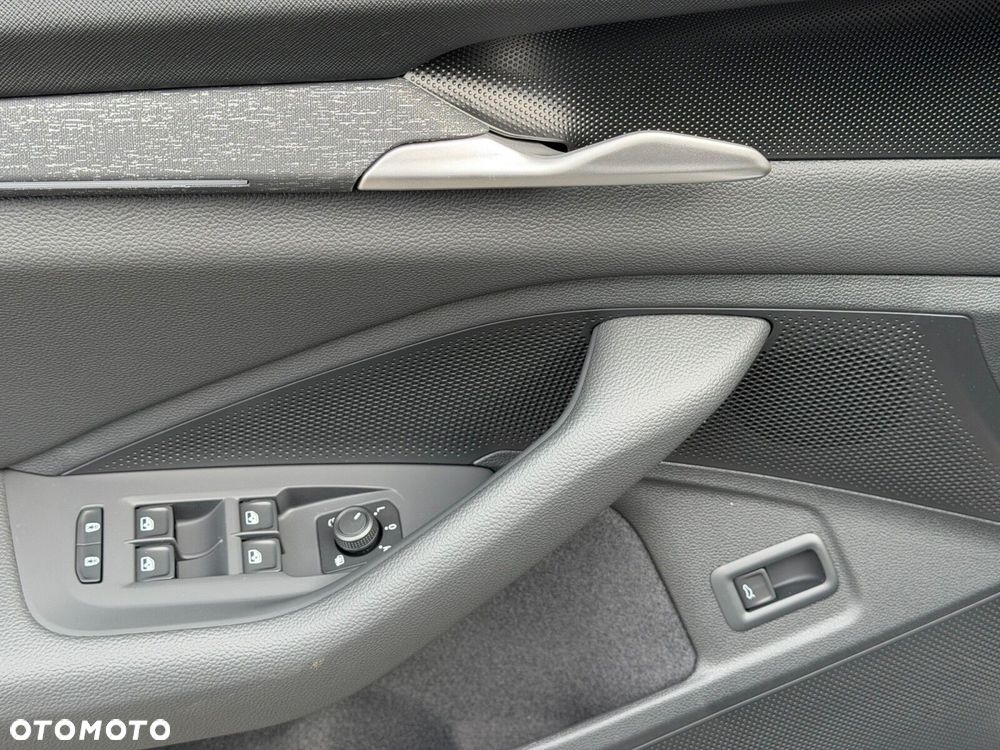 Skoda Superb 1.5 TSI mHEV Selection DSG - 11