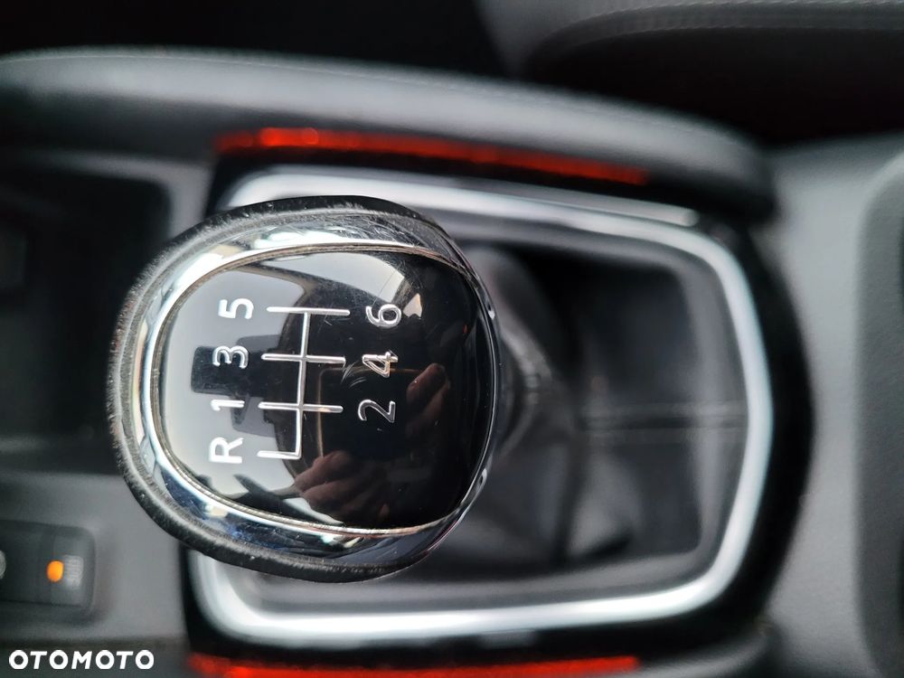 Nissan Qashqai 1.2 DIG-T N-Vision - 19