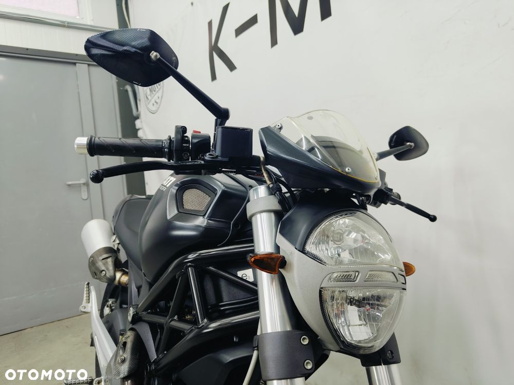 Ducati Monster - 5