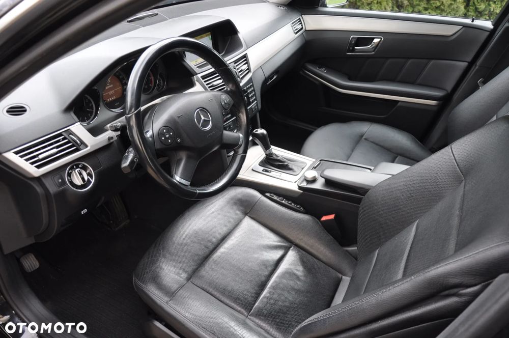 Mercedes-Benz Klasa E 250 CDI DPF BlueEFFICIENCY Automatik Avantgarde - 23