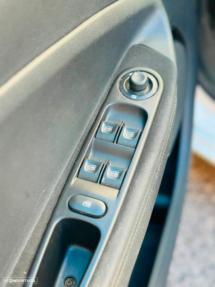 Renault Zoe (c/ Bateria) Intens 50 - 10