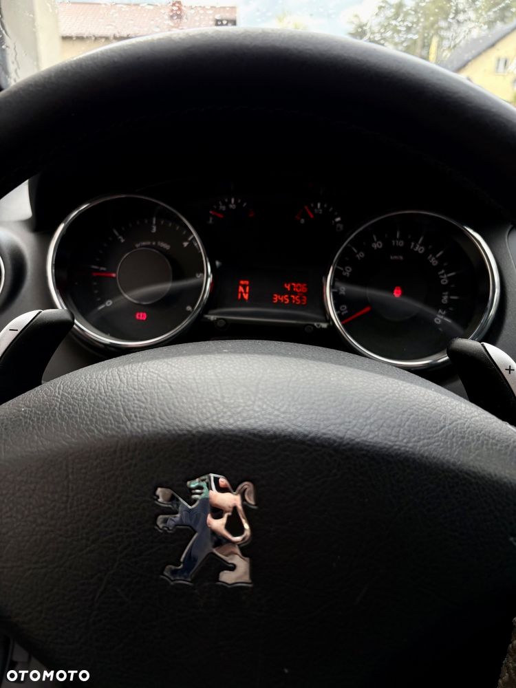Peugeot 5008 - 8