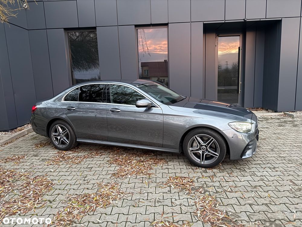 Mercedes-Benz Klasa E 220 d 4Matic 9G-TRONIC AMG Line - 29