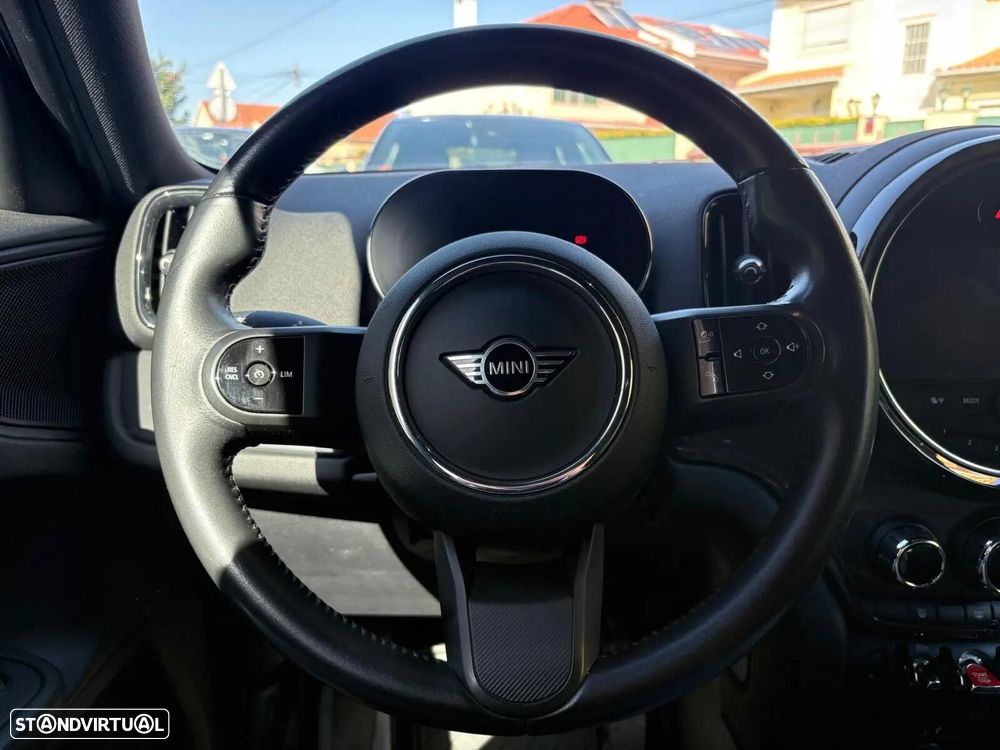 MINI Countryman Cooper D Premium Classic Auto - 36