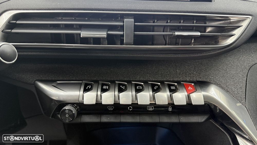 Peugeot 3008 1.5 BlueHDi Allure - 26