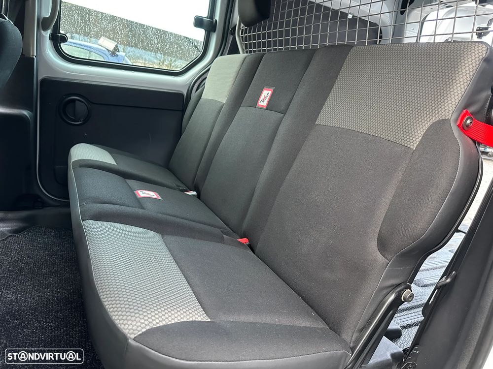 Renault IVA dedutível  Kangoo Maxi GPS 5Lug. Comercial Ligeiro Misto - 22