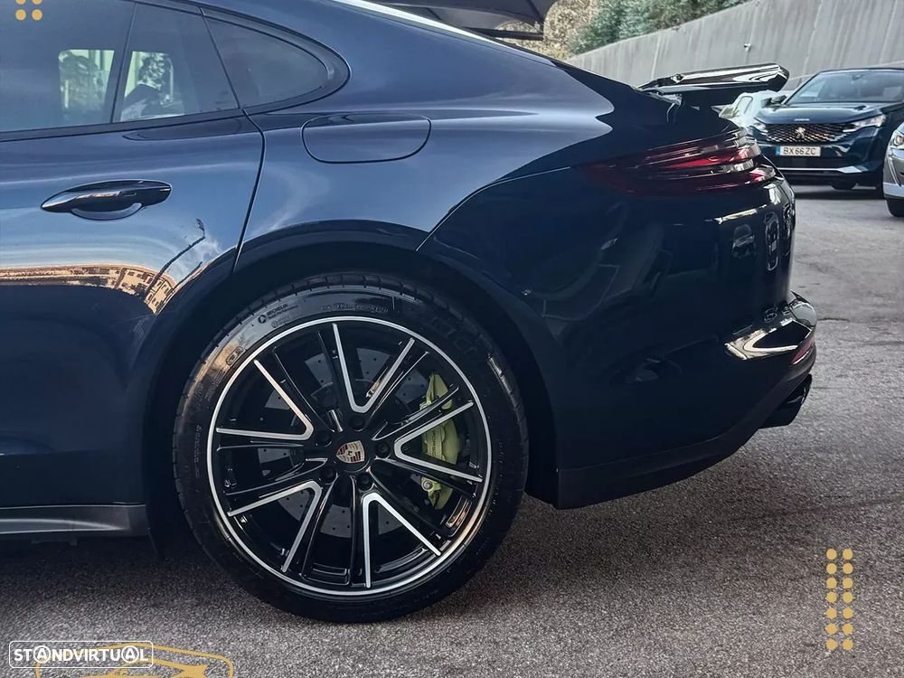 Porsche Panamera Turbo S - 8