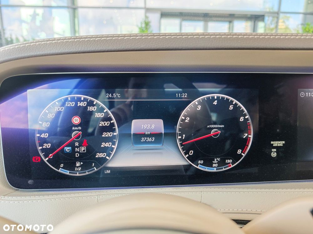 Mercedes-Benz Klasa S 560 4-Matic L 9G-TRONIC - 18