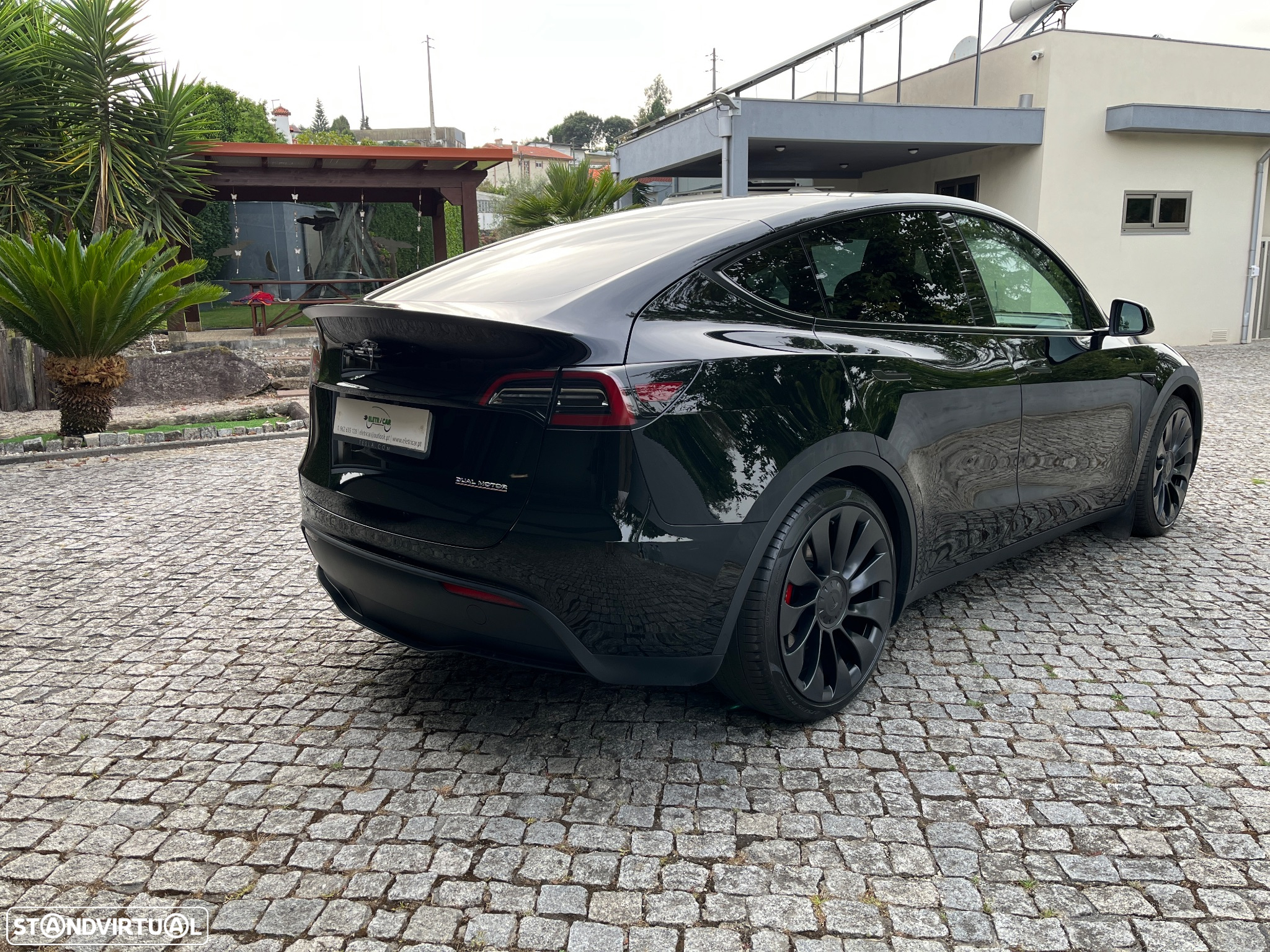 Tesla Model Y Performance Dual Motor AWD - 4