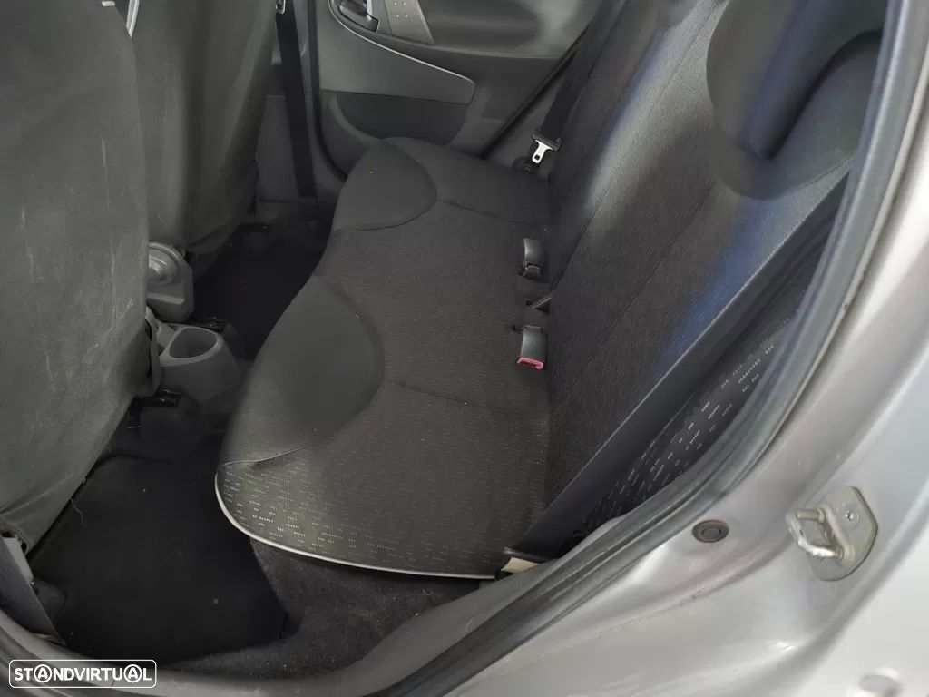 Peugeot 107 1.0 Black&Silver E5 - 9