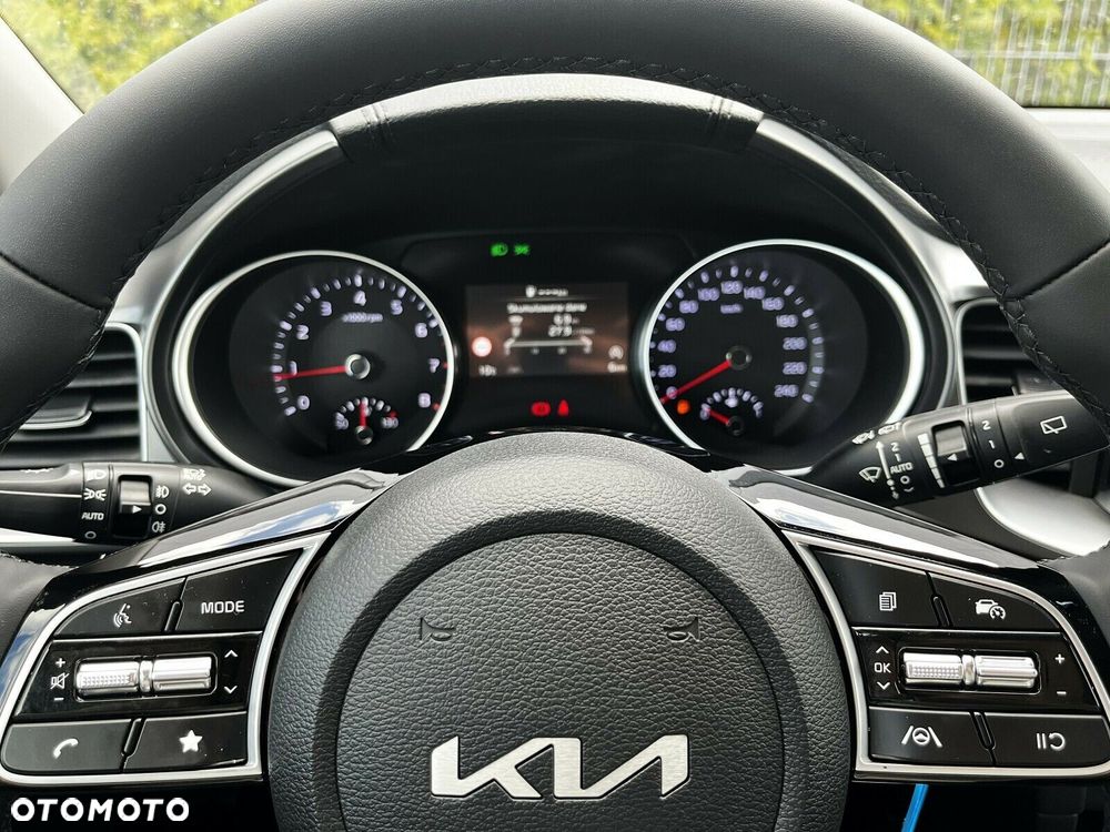 Kia XCeed 1.5 T-GDI M - 16