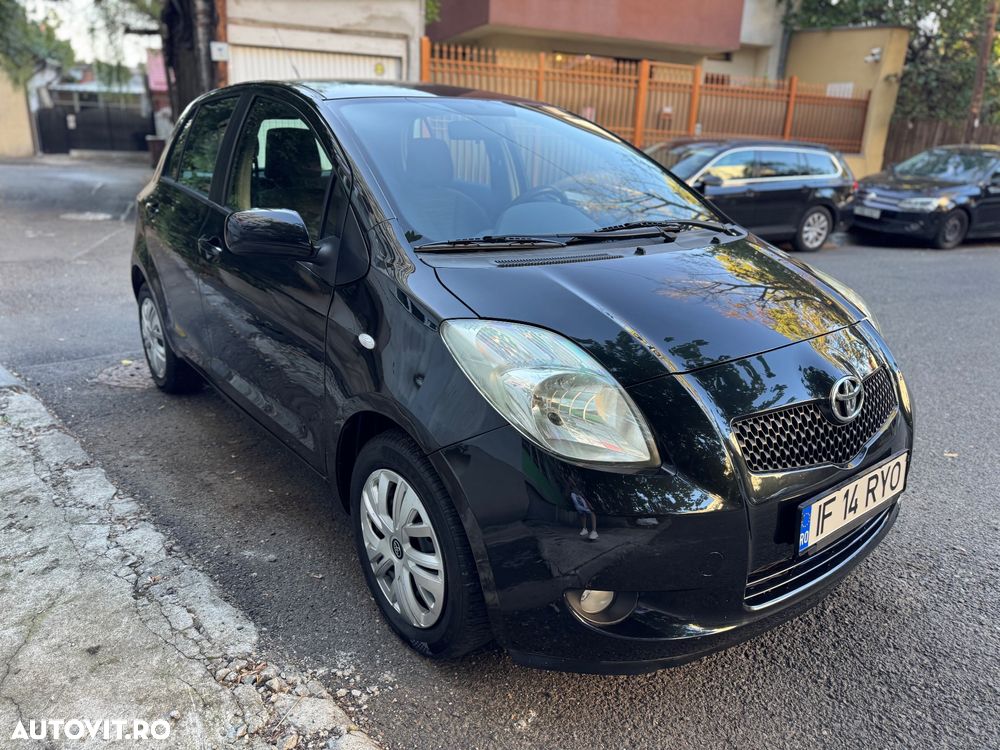 Toyota Yaris - 2