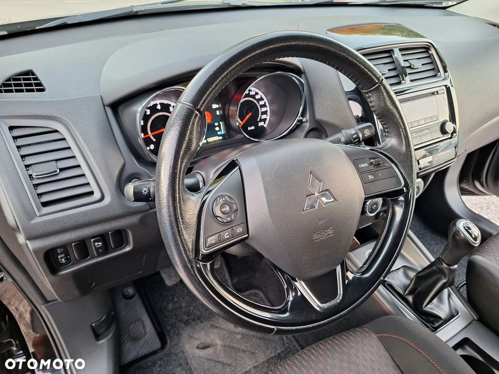 Mitsubishi ASX - 25