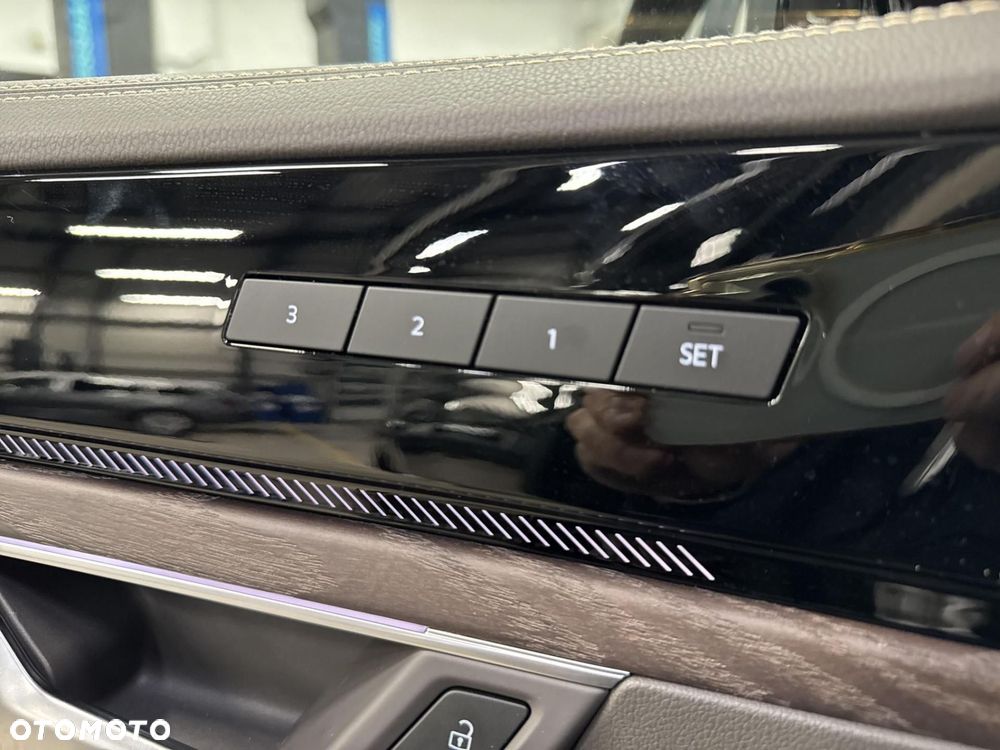 Volkswagen Touareg 3.0 V6 TDI SCR 4Mot Elegance - 28