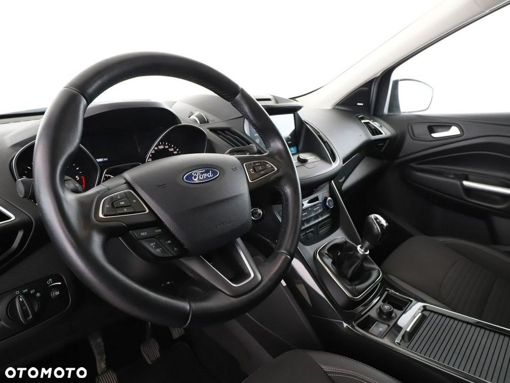 Ford Kuga 2.0 TDCi 2x4 Titanium - 15